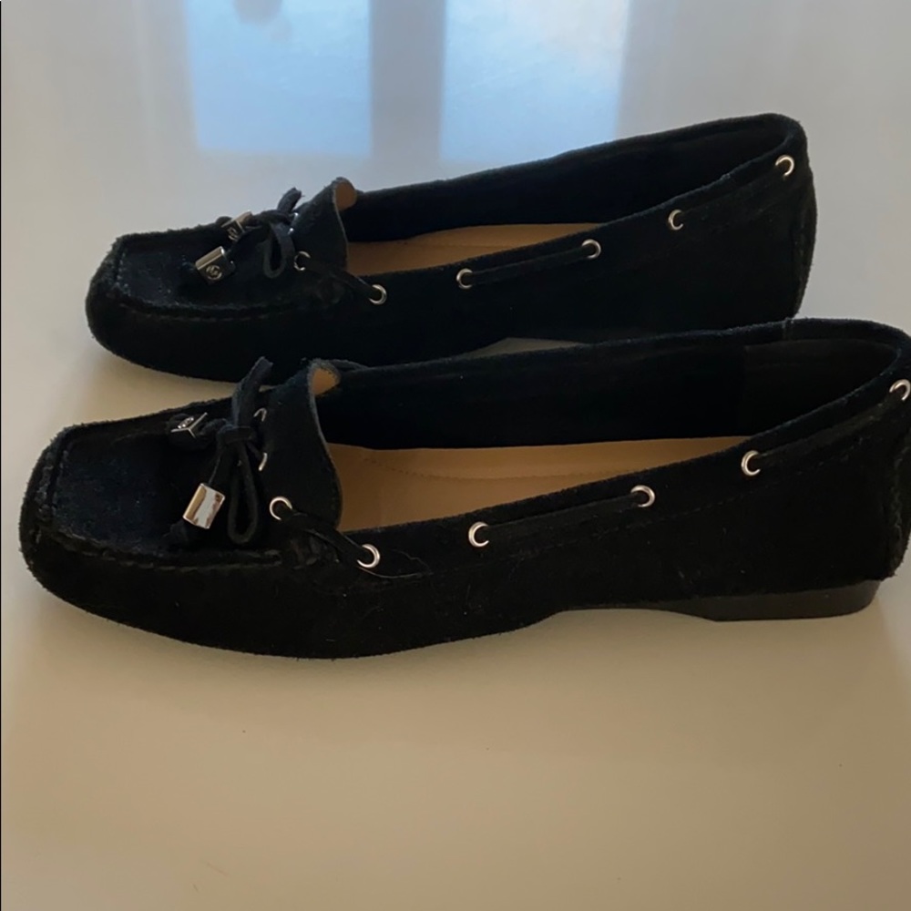 Suede loafer